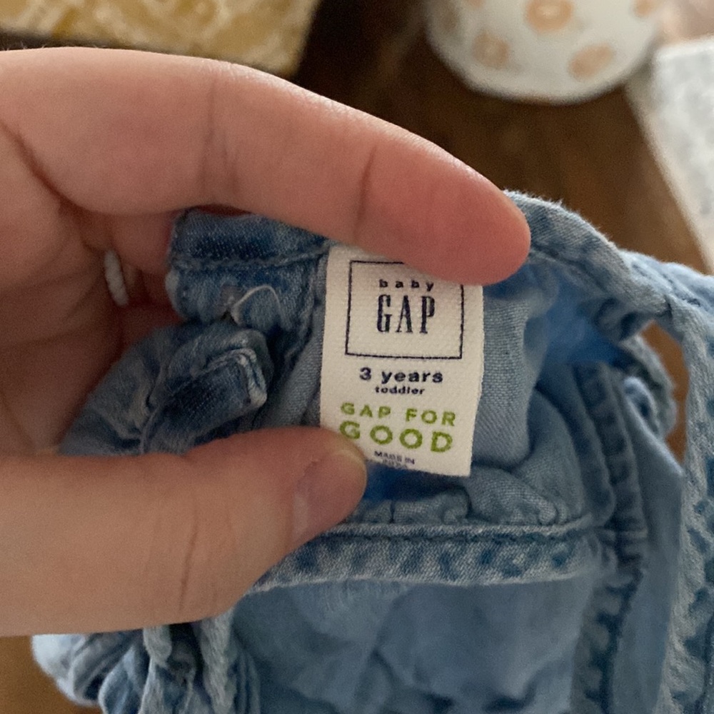 Gap toddler girls chambray romper - Picture 4 of 4